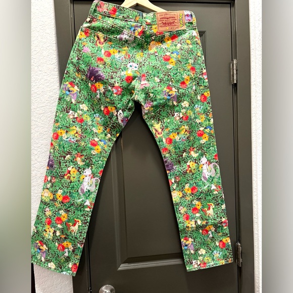 LEVIS X POKEMON 551Z AUTHENTIC STRAIGHT POKEMON GARDEN JEANS 30 X 30”, WORN ONCE - Picture 3 of 4